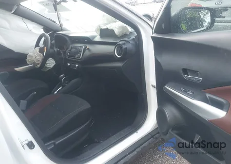 2018 Nissan Kicks Sr z USA, uszkodzony, nr VIN 3N1CP5CUXJL529046